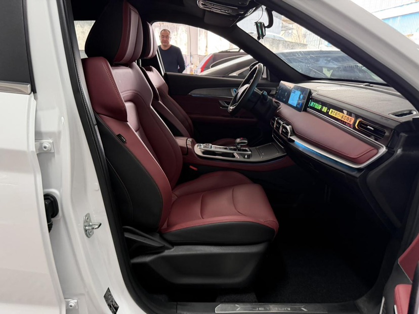 Jetour X70 PLUS 2022 car image #6