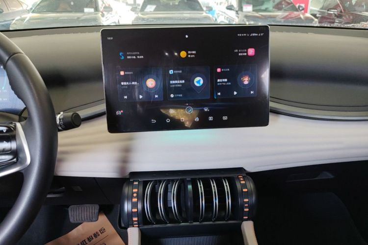 BYD Yuan Plus 2023 صورة سيارة #17