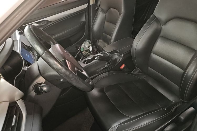 GEELY Emgrand 2018 car image #17