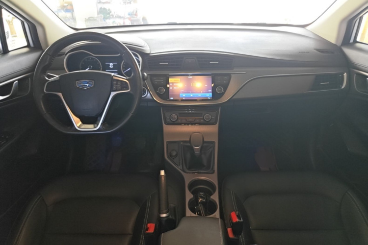 GEELY Emgrand GS 2017 car image #11