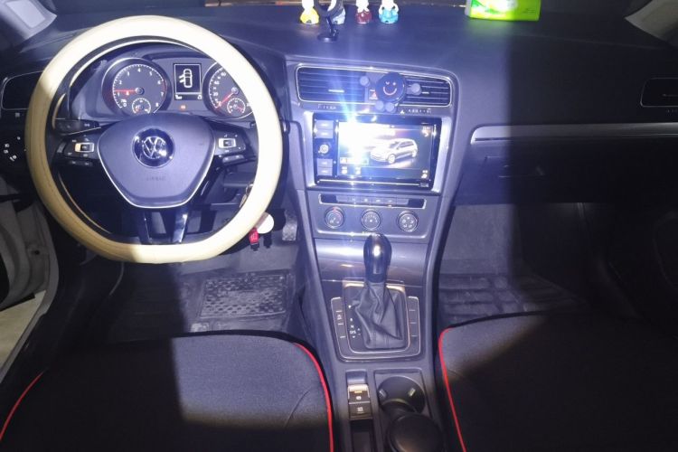 Volkswagen Golf 2019 #7 Volkswagen Golf 2019 car image #7