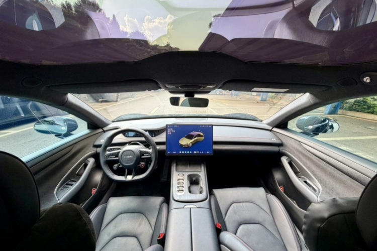 MI SU7 2024 immagine di auto #17