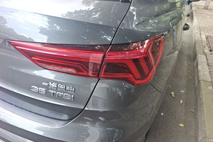Audi Q3 2021 #8 Audi Q3 2021 car image #8