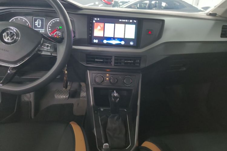 Volkswagen Polo 2019 car image #13