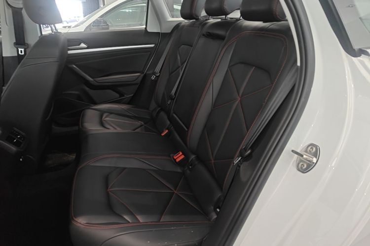 Volkswagen Lavida 2024 car image #17