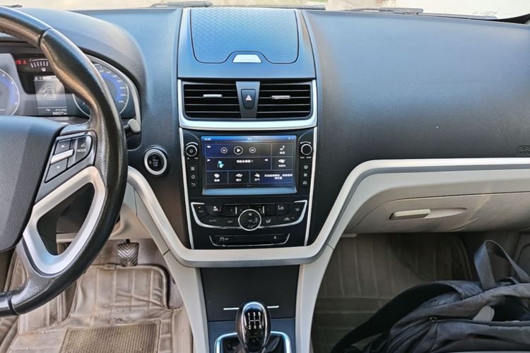 GEELY Emgrand 2016 #13 GEELY Emgrand 2016 image de voiture #13