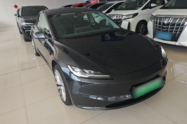 Tesla Model 3 2025 #4 Tesla Model 3 2025 car image #4