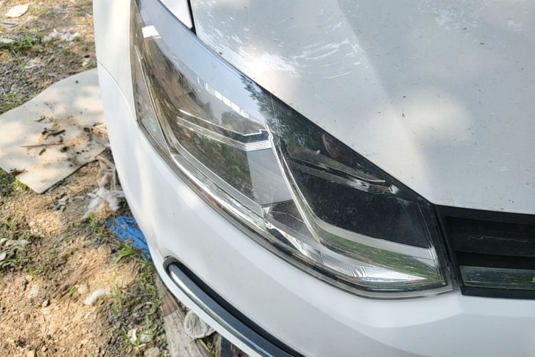 Volkswagen Polo 2018 car image #8