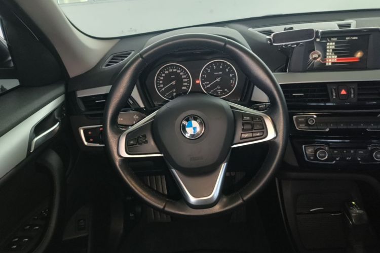 BMW X1 2017 #11 BMW X1 2017 immagine di auto #11