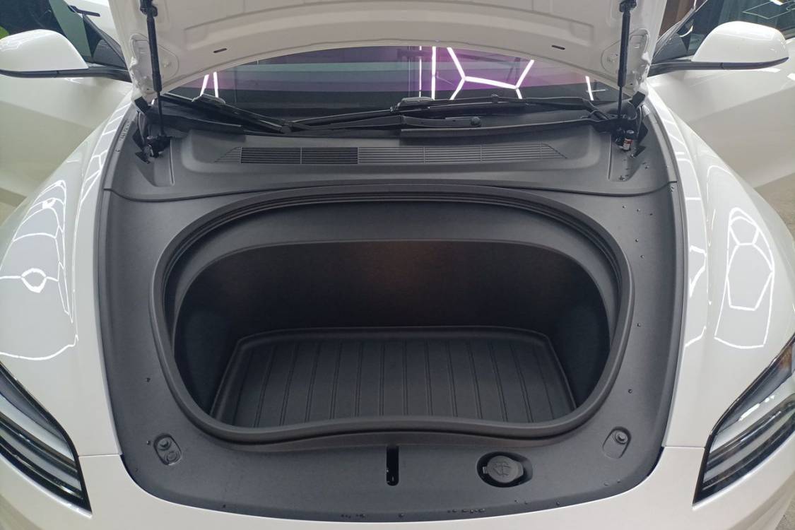 Tesla Model 3 2026 #10 Tesla Model 3 2026 car image #10