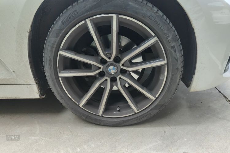 BMW 3 Series 2022 car image #9