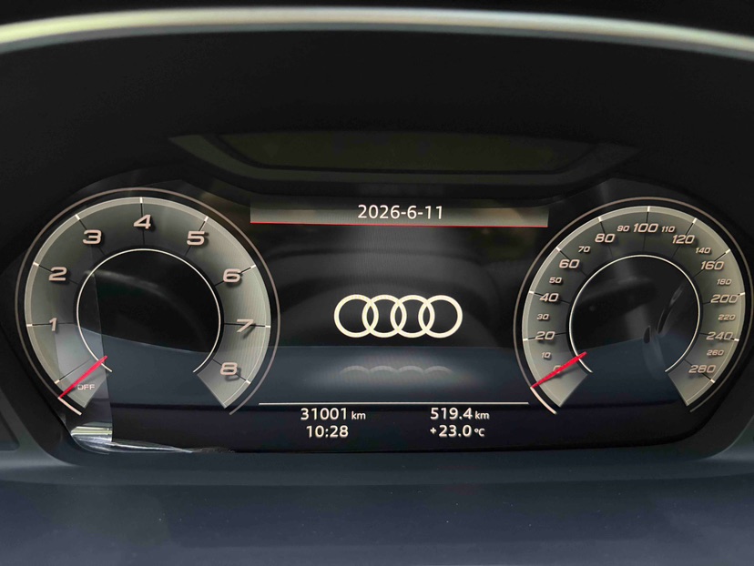 Audi Q3 2023 #11 Audi Q3 2023 car image #11