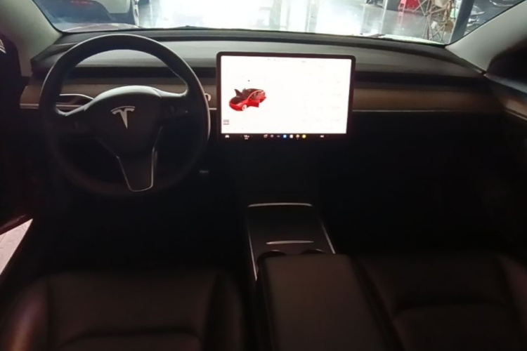 Tesla Model 3 2022 car image #11