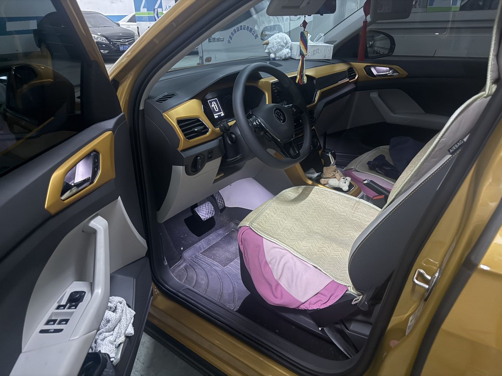 Volkswagen T-Cross 2021 #2 Volkswagen T-Cross 2021 car image #2