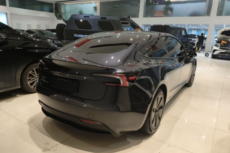 Tesla Model 3 2024 #7 Tesla Model 3 2024 car image #7
