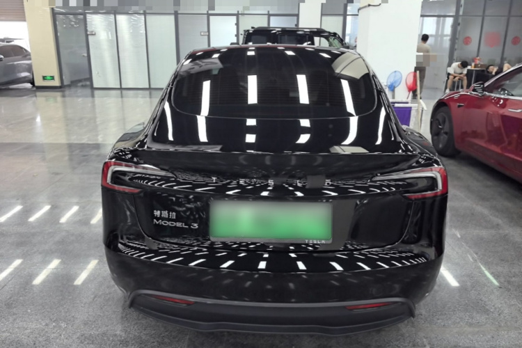 Tesla Model 3 2025 #4 Tesla Model 3 2025 car image #4