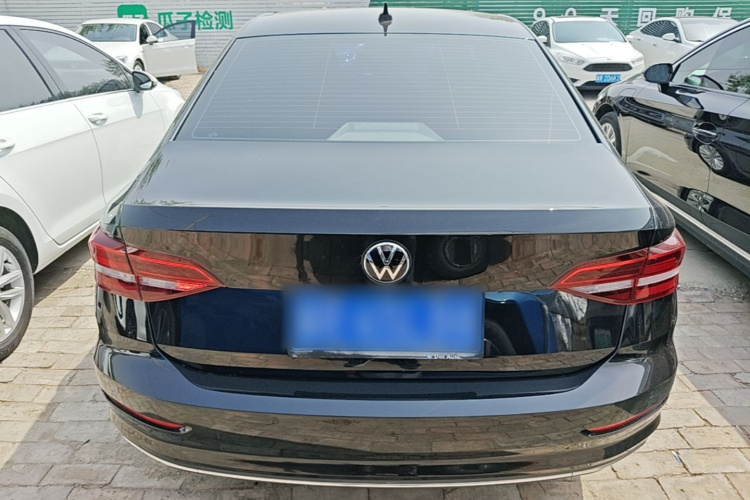 Volkswagen Lavida 2021 car image #4