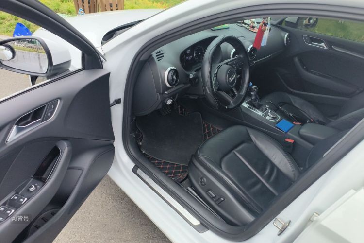 Audi A3 2017 car image #18