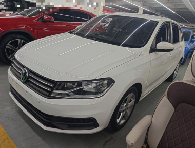Volkswagen Santana 2015 immagine di auto 