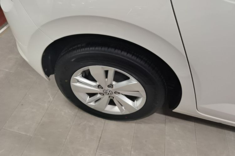 Volkswagen Polo 2019 car image #10