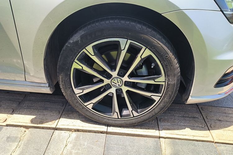 Volkswagen Golf 2016 صورة سيارة #9