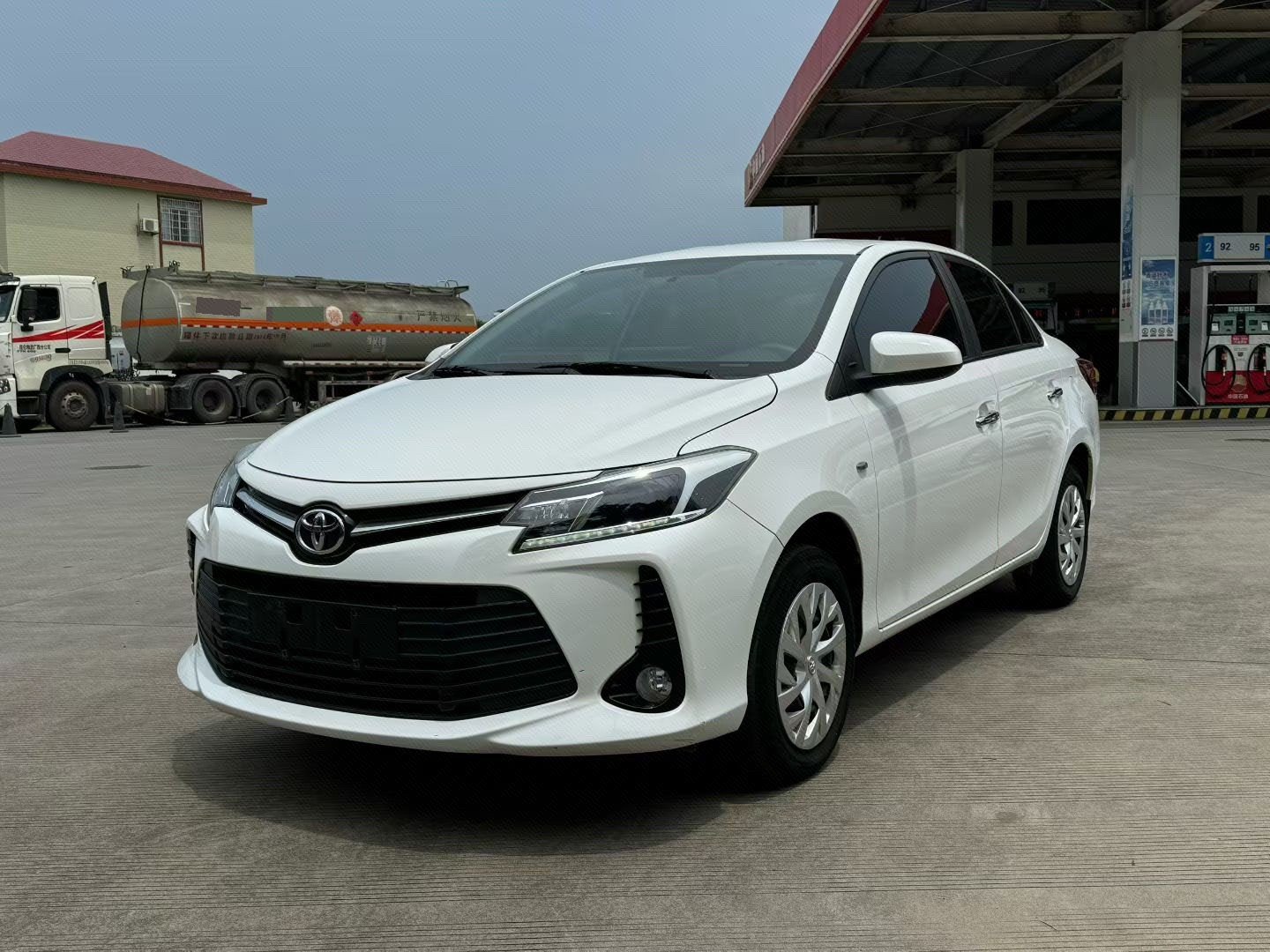 Toyota Vios 2023 car image 