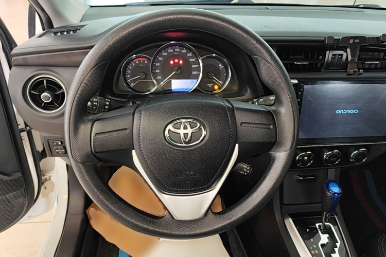 Toyota Corolla 2018 #11 Toyota Corolla 2018 car image #11