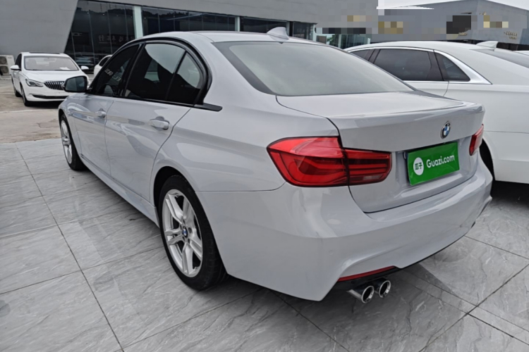 BMW 3 Series 2019 car image #5