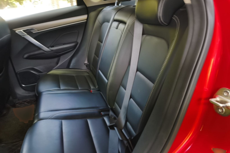 GEELY Coolray 2019 image de voiture #17