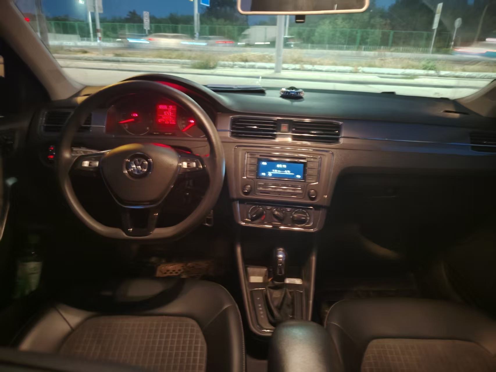 Volkswagen Santana 2018 #5 Volkswagen Santana 2018 car image #5