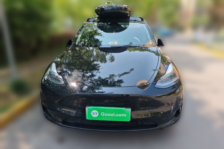 Tesla Model Y 2022 #3 Tesla Model Y 2022 car image #3
