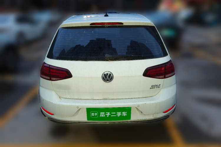 Volkswagen Golf 2020 car image #4
