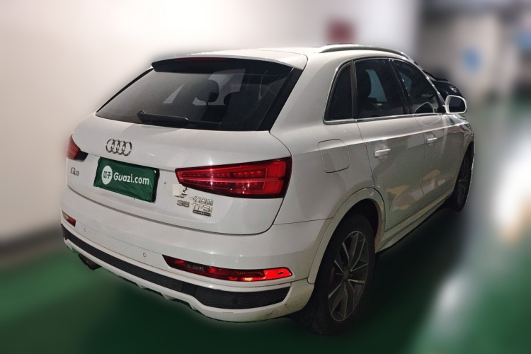 Audi Q3 2018 immagine di auto #7