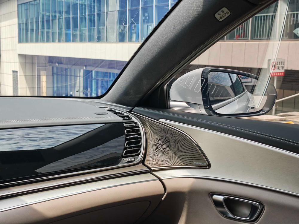 BYD Han 2025 immagine di auto #8