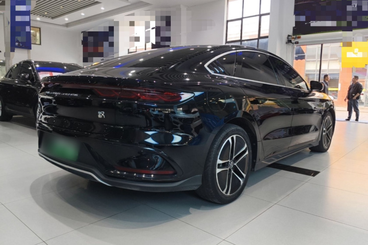 BYD Han 2023 immagine di auto #7