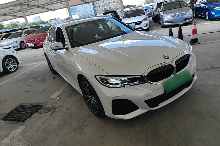 BMW 3 Series 2021 car image #4