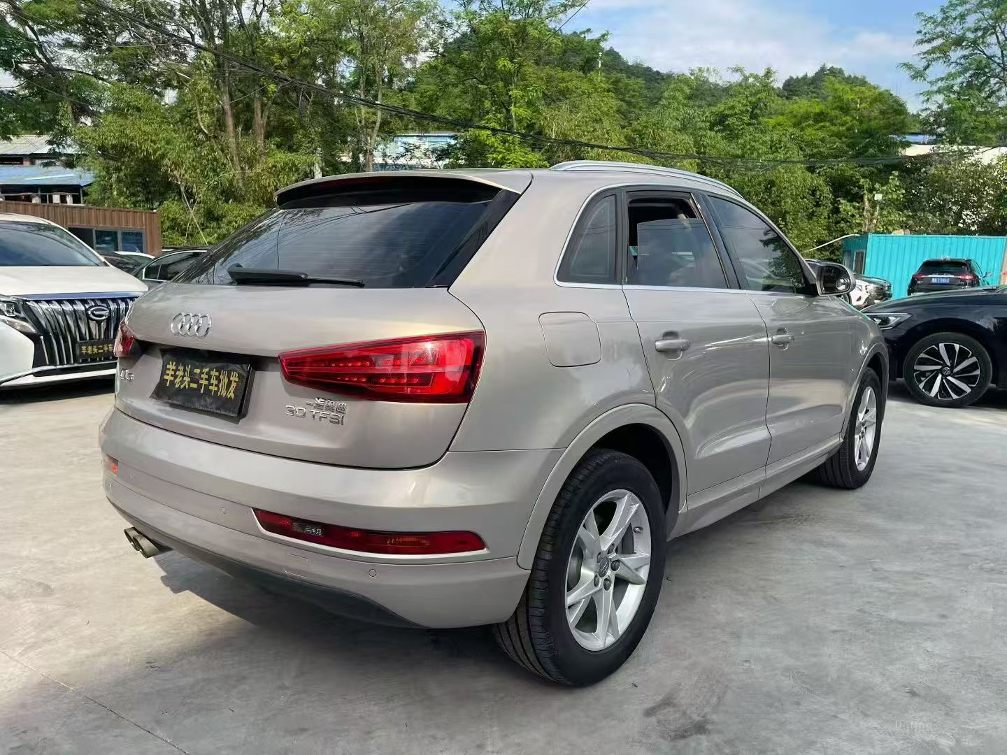 Audi Q3 2018 #9 Audi Q3 2018 car image #9