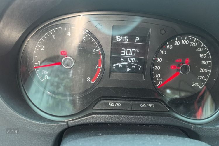Volkswagen Polo 2018 car image #13