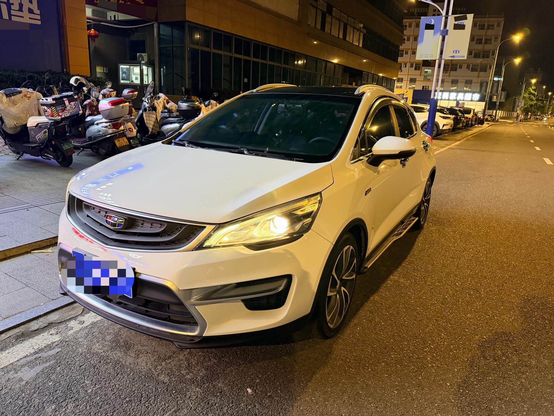 GEELY Emgrand GS 2018 car image 