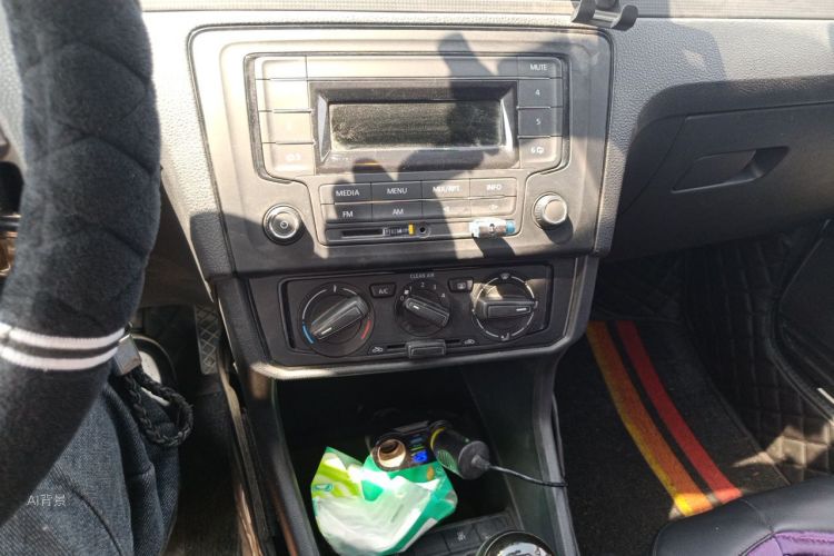 Volkswagen Santana 2019 car image #15
