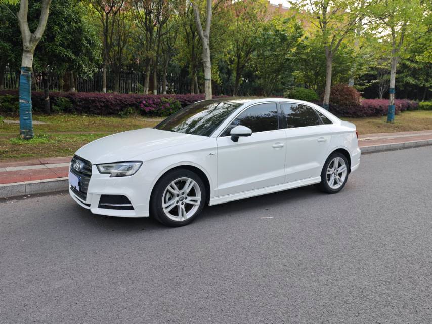 2020 2020 car image