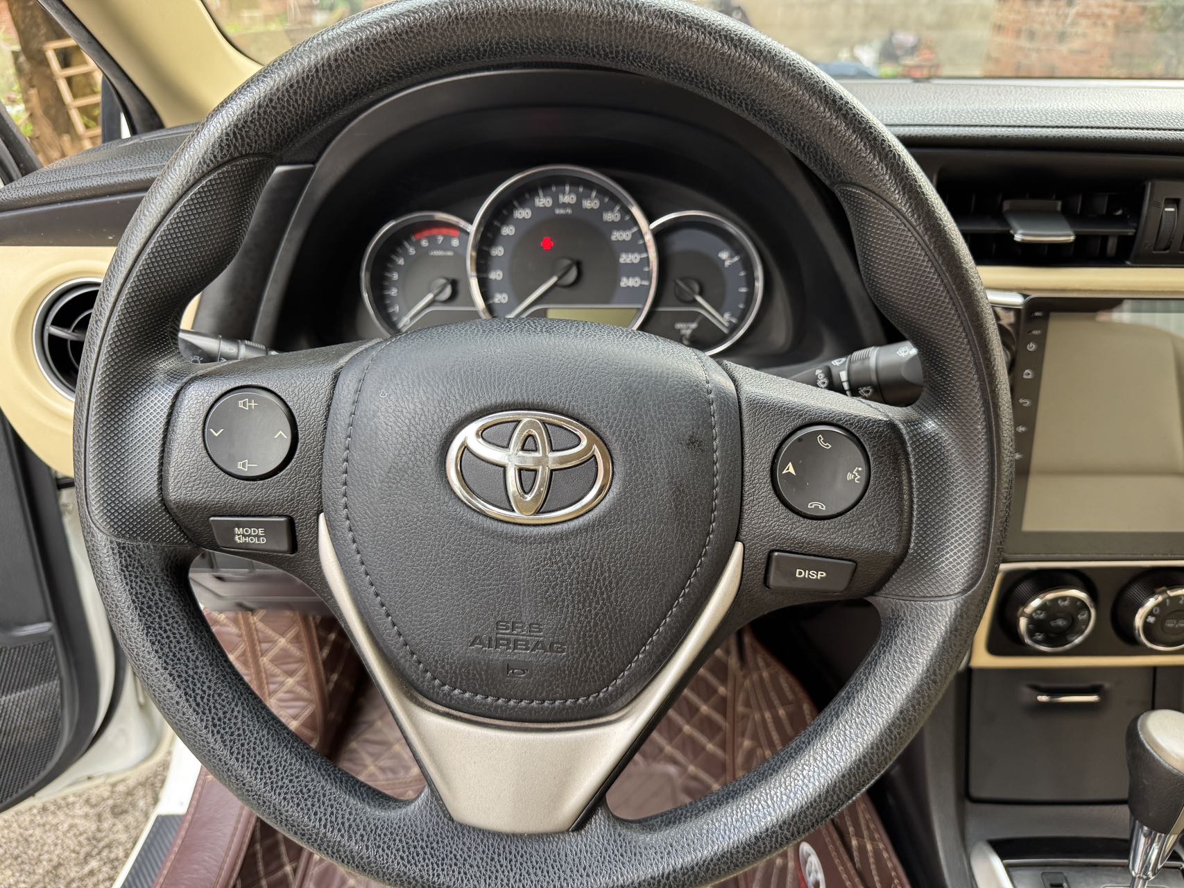 Toyota Corolla 2017 #8 Toyota Corolla 2017 car image #8