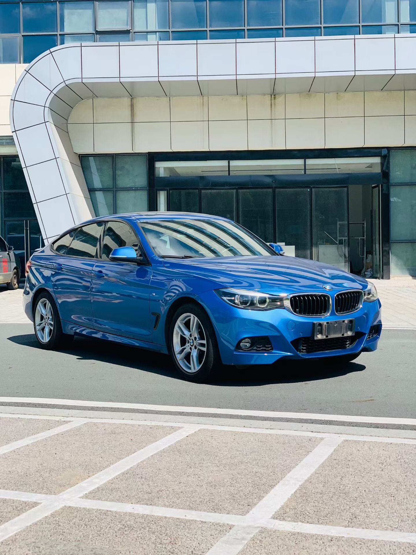 BMW 3 Series GT 2021 car image #2