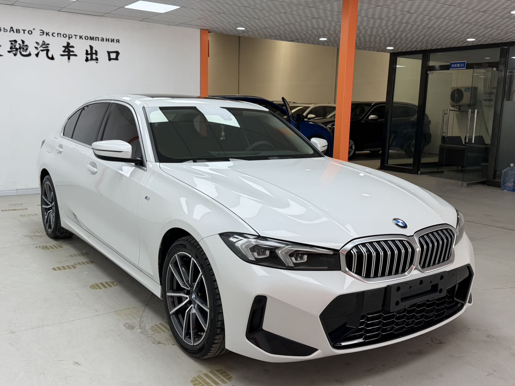 BMW 3 Series 2023 #3 BMW 3 Series 2023 car image #3