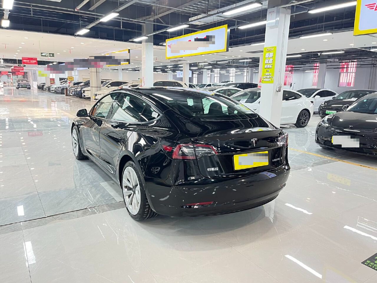 Tesla Model 3 2022 car image #11