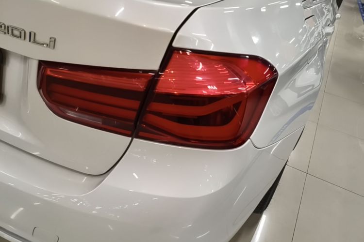 BMW 3 Series 2019 #8 BMW 3 Series 2019 imagen de coche #8