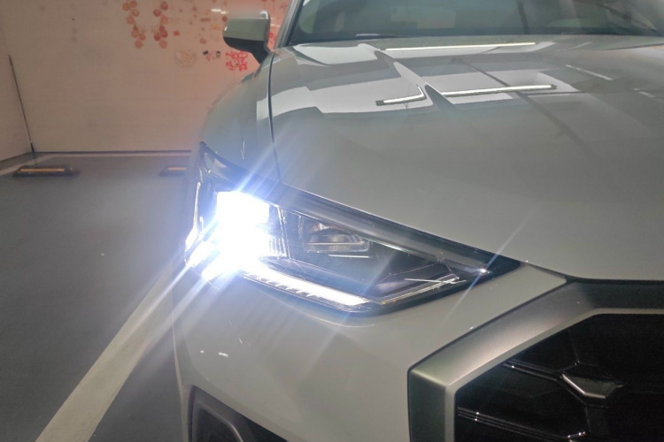 Audi Q3 2022 #8 Audi Q3 2022 car image #8
