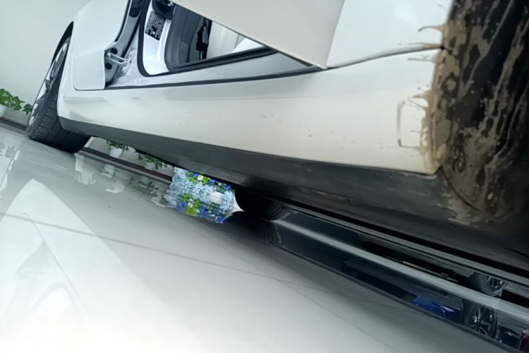 Tesla Model 3 2024 #26 Tesla Model 3 2024 immagine di auto #26