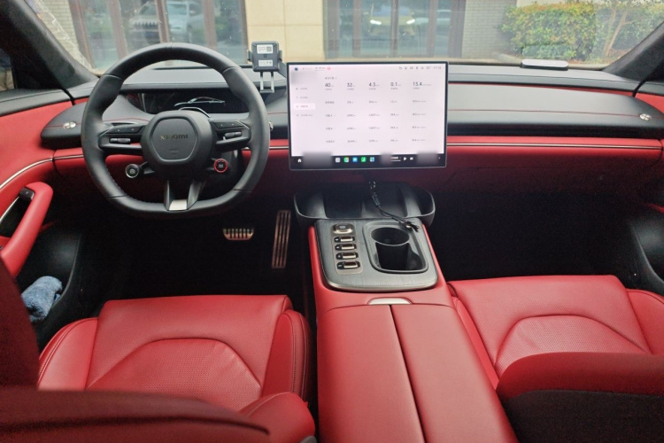 MI SU7 2024 car image #12