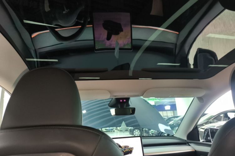 Tesla Model Y 2024 #18 Tesla Model Y 2024 car image #18